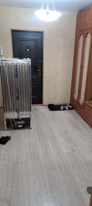 Продам 3-х комнатную квартиру ,