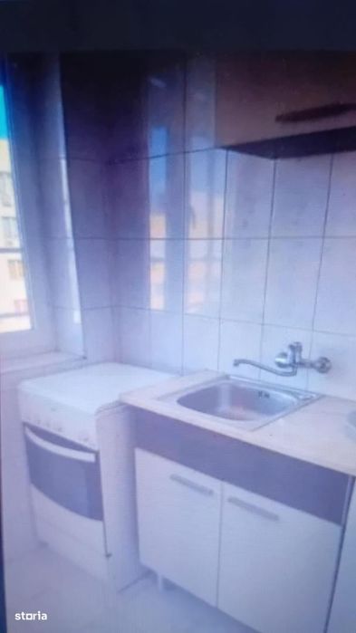 5 min Metrou Parc Maior Coravu gars libera Cf.1cu balcon etaj intermed — fotografia 2