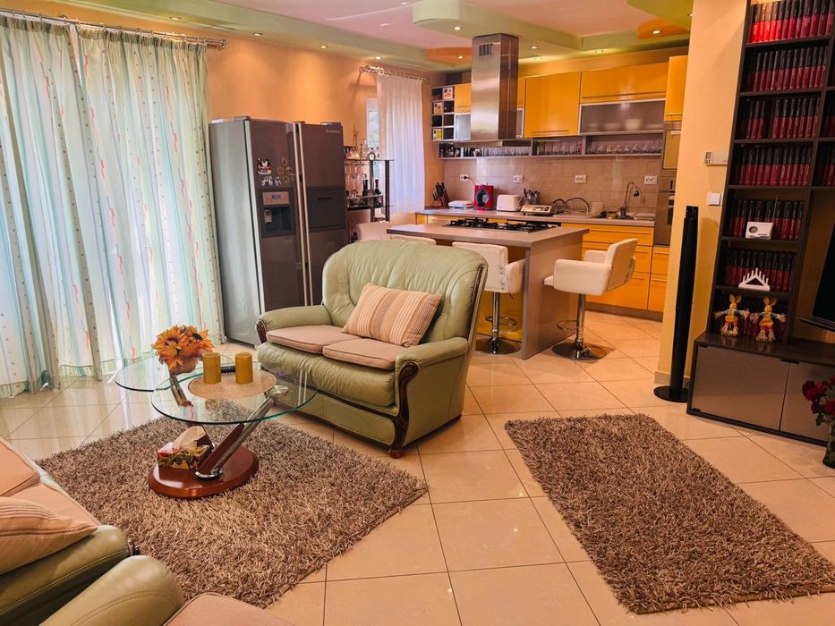 Apartament de vânzare