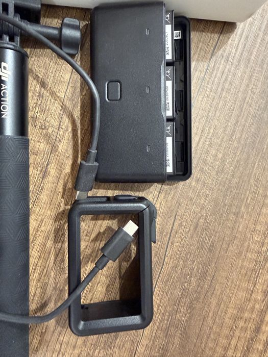 Dji Action 4 Adventure Combo