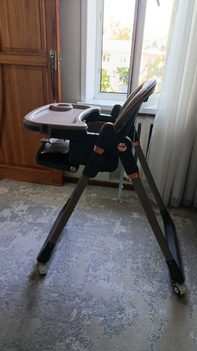 Стульчик для кормления.