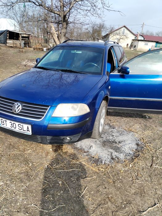 Vând passat b5  1000€ negociabil