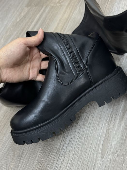 Продам женские сапоги ботфорты