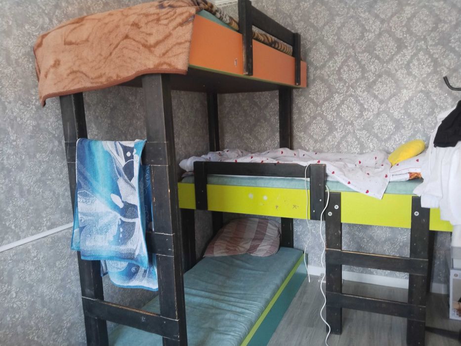 Трех ярусная кровать