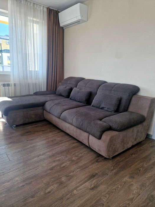 Продавам ъглов диван ,купен е от Айко ,много запазен