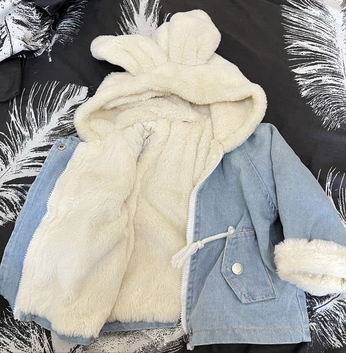 Продам курточку для девочки