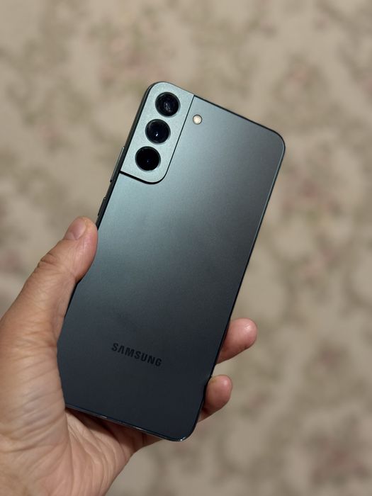 Самсунг s22 plus