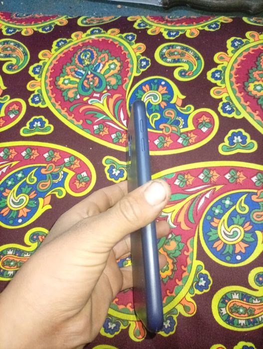 Samsung j6+ holati ideal