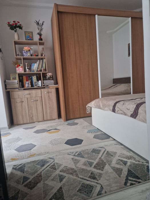 Vând apartament cu 2 camere la prețul de 88.000 euro negoci