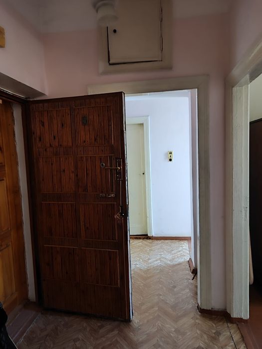 Продается двухкомнатная квартира