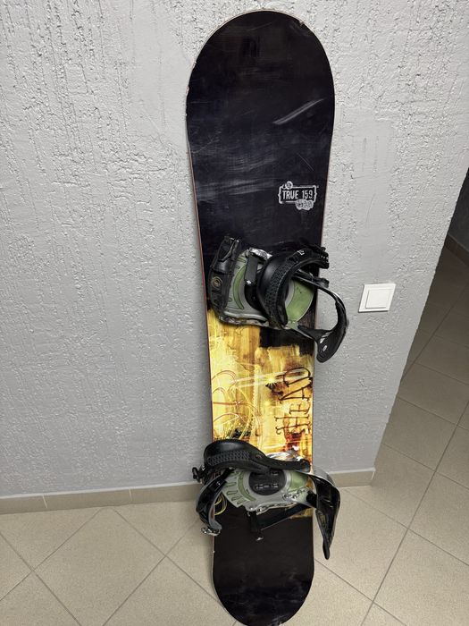 Продам сноуборд и ботинки