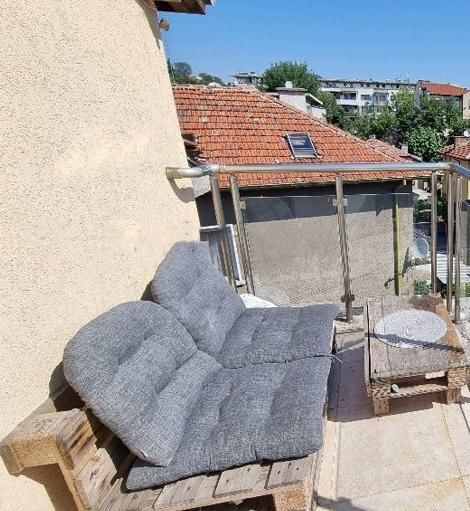 Дава се под наем Едностаен апартамент в Пловдив, Център - 30 кв.м за 300 € - Снимка #4