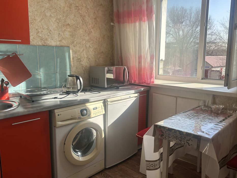 Сдам посуточно 1 ком квартиру в районе Океан