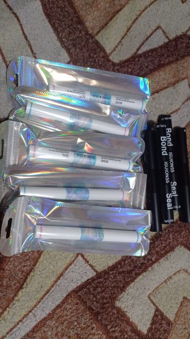 Ресницы и клей для ресниц