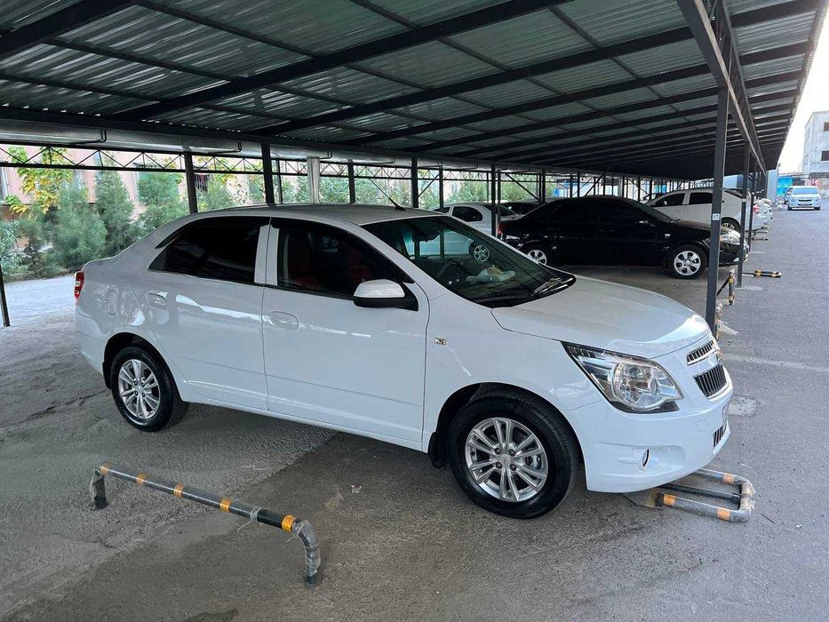 Chevrolet COBALT sotiladi