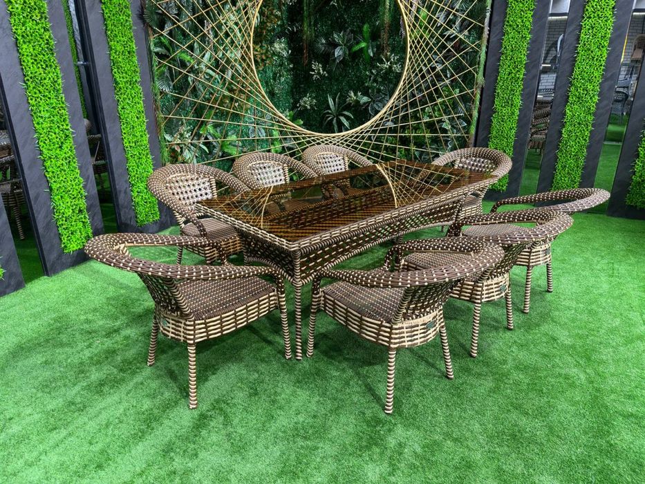 Ratan tuqima stol stullar