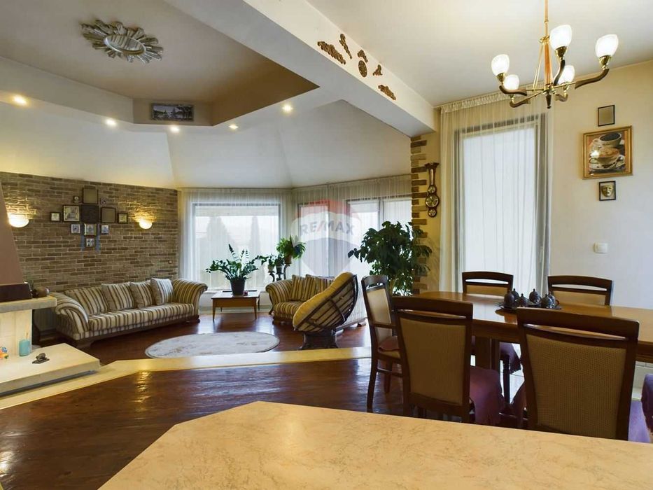 Продава се Къща в Варна, Виница - 271 кв.м за 2063 €/кв.м - Снимка #3