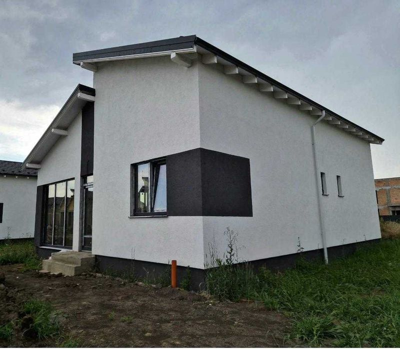 Casa individuala PARTER;186.000 EURO;470mp teren, LA INTRARE IN  Sanpetru  ,Str. GEORGE COSBUC,Brasov