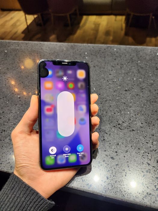 Iphone 11 pro max 64 gb