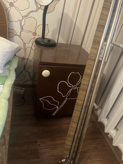 Продам стенка 30000тг