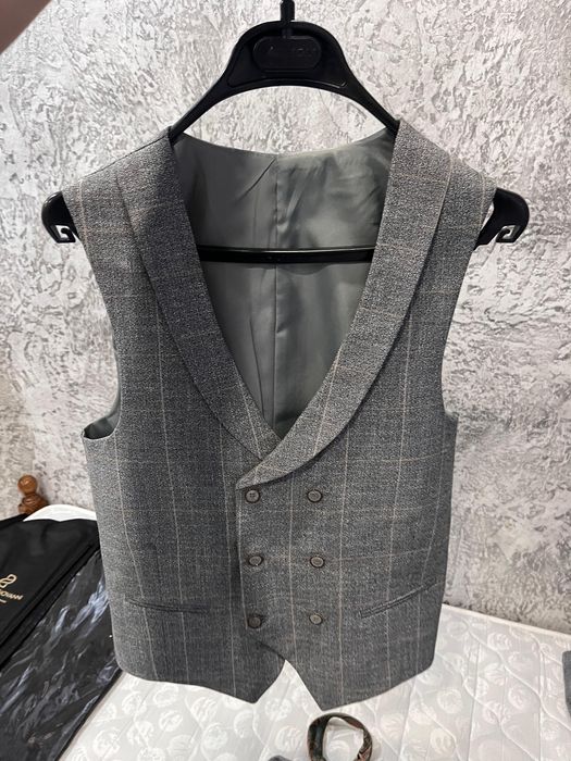 Продам костюм, тройка