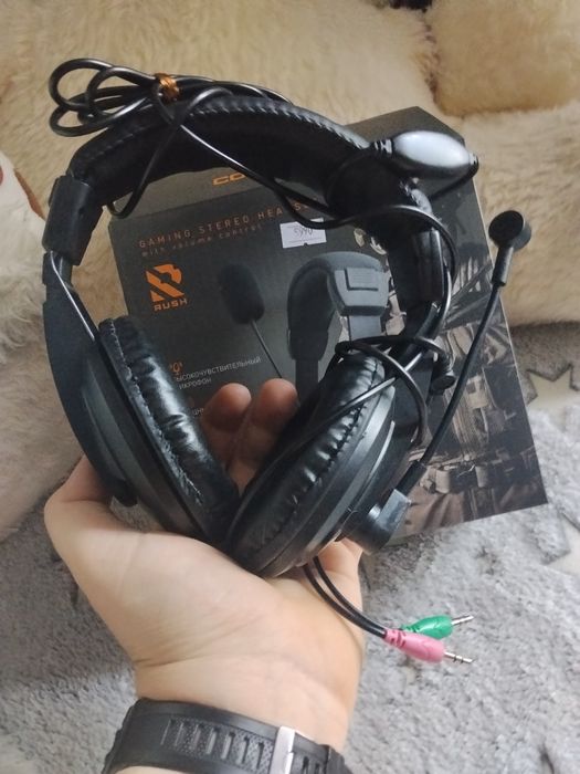 Продам игровые наушники