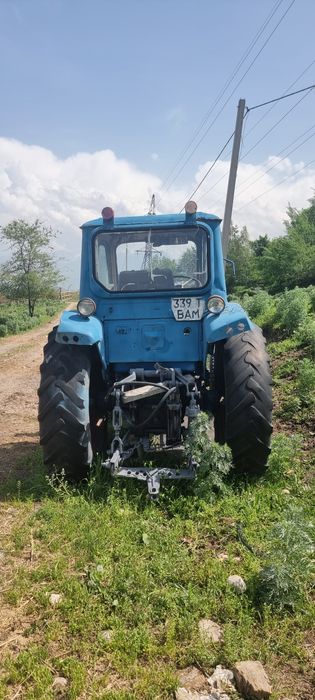ЮМЗ 6 трактор с КУНОМ на ходу