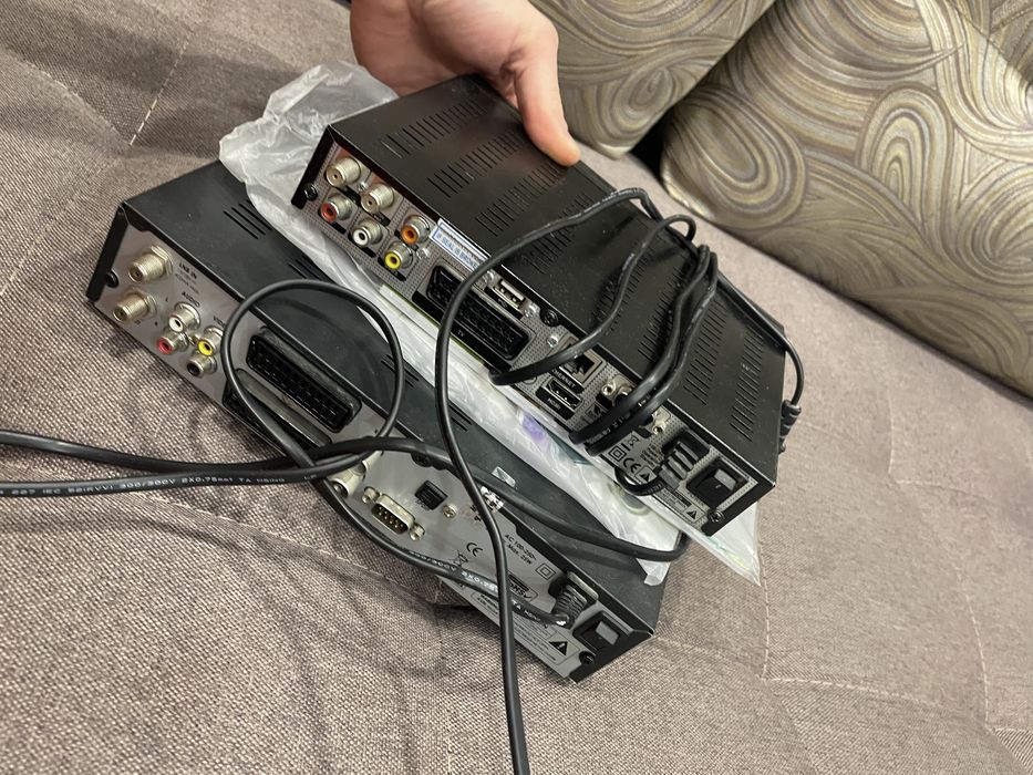 Спутниковые ресиверы. GI S8120, Openbox x-770CIPVR