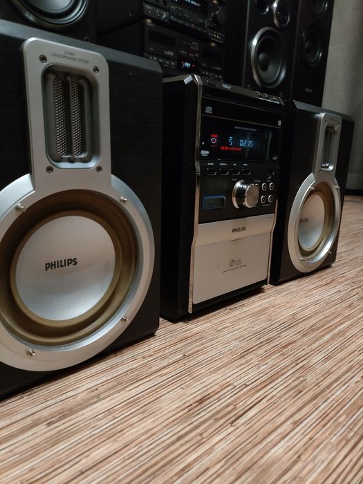 Музыкальный центр Philips mcm726