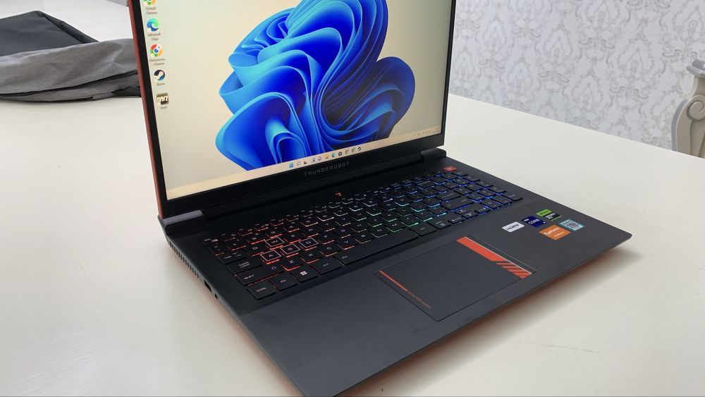 Игровой ноутбук RTX4080