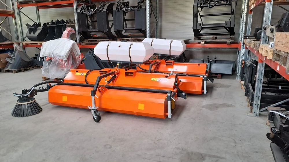 Perie asfalt cu colector si sistem stropire 200 cm