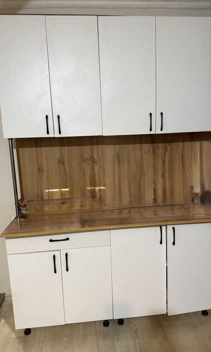 Кухрнный гарнитур