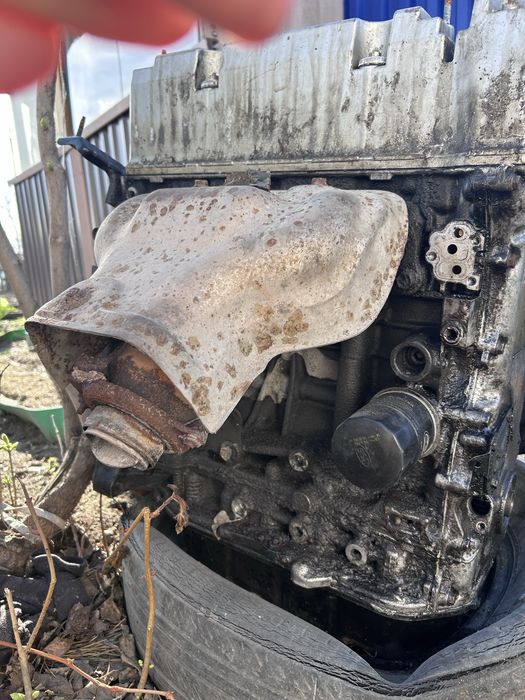 Двигатель на разбор