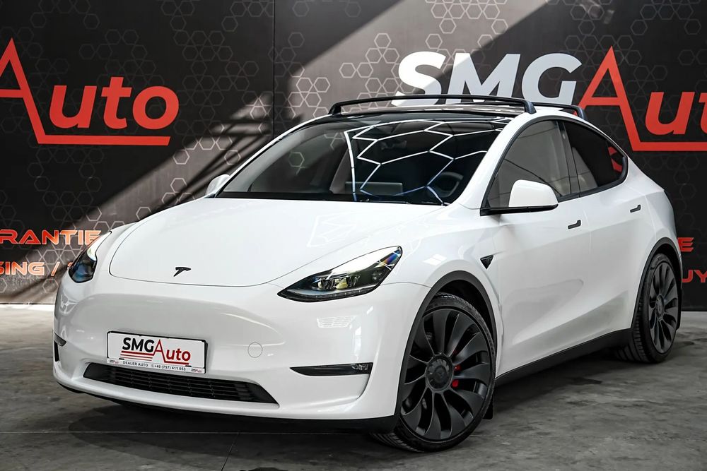 TESLA Model Y 2023 — imagine 2