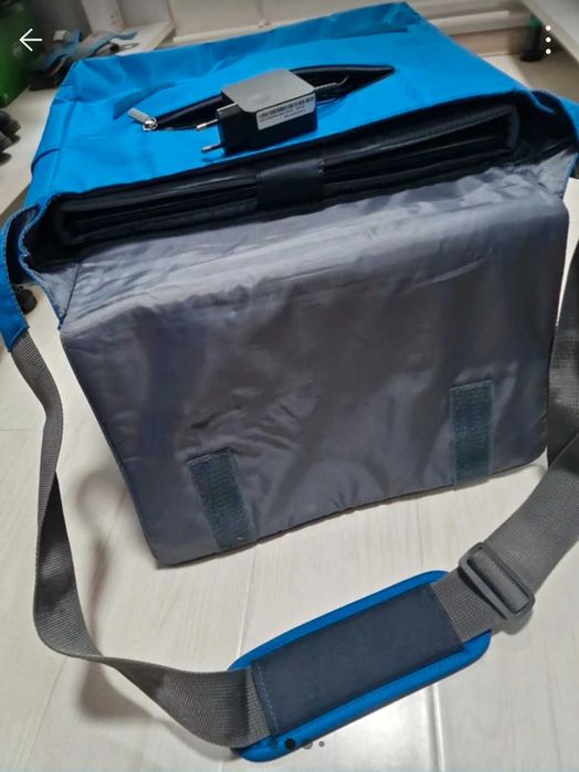 Vand Laptop Lenovo Ideapad 110 + geanta laptop Aha CADOU