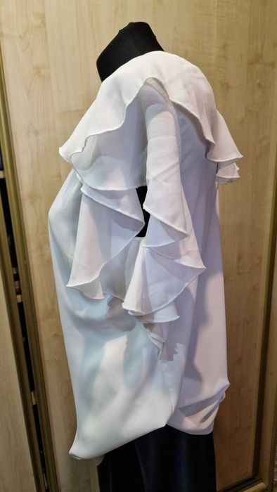 Продам новую блузку-топ