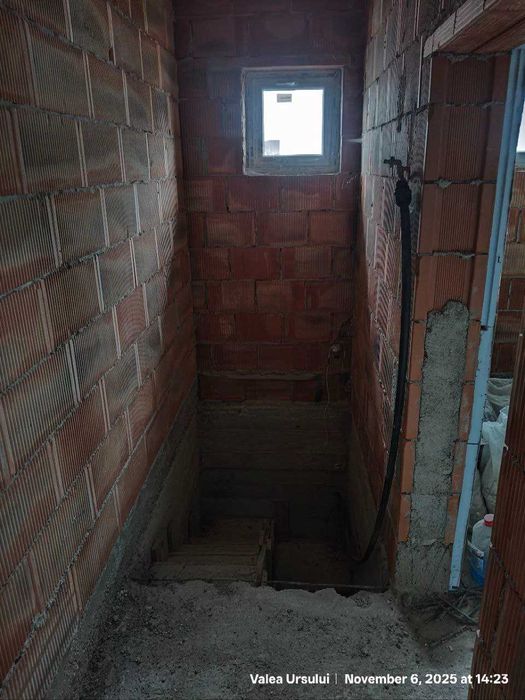 Casă individuală cu 5 camere, garaj și teren de 650 mp – Vorovesti