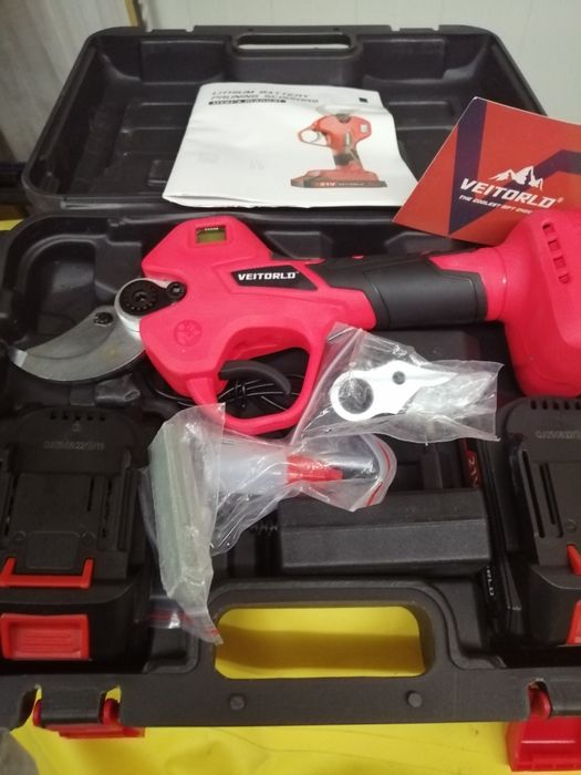 Лозарска ножица.