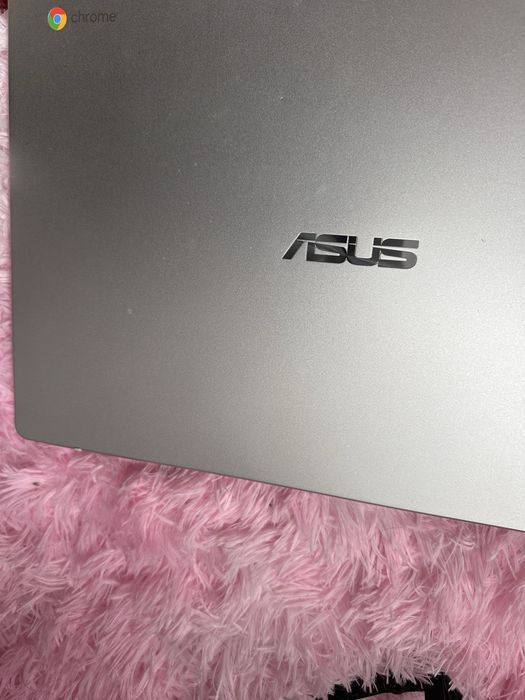 Лаптоп Asus използван