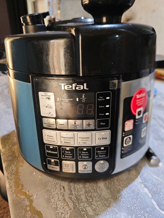 Продам набор инструментов с дрелью TOTAL