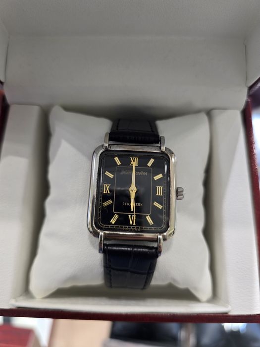 Продам серебрянные часы МакТайм (новые)