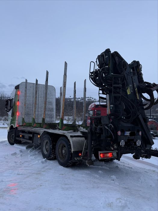 Vand camion forestier Volvo macara busteni