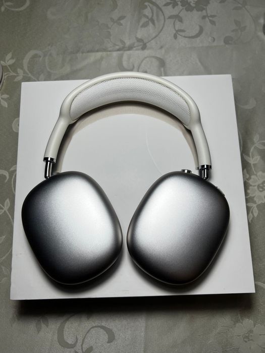 Airpods Max Starlight