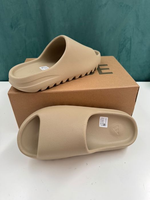 Yezzy slide marimea 44