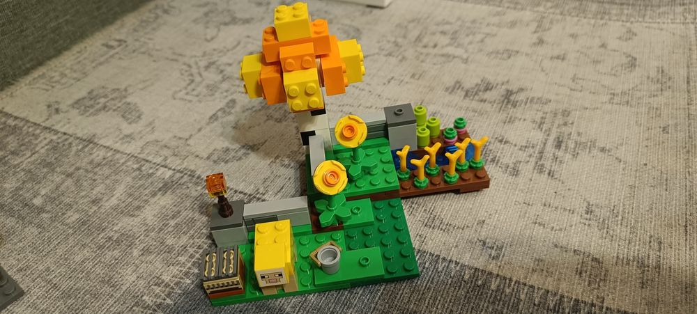 LEGO Minecraft Ferma cu moara de vant 21262