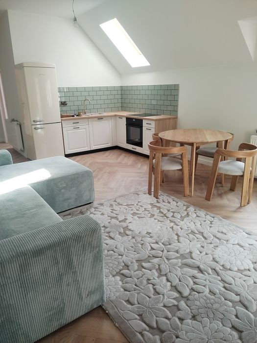 Proprietar închiriez apartament in duplex ,2 camere chiar in parcul Regina Maria