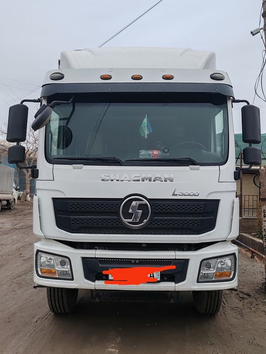 Shacman L3000 furgun 9 metrlik