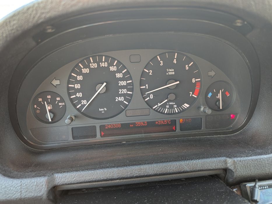 BMW E53 4,4 320hp
