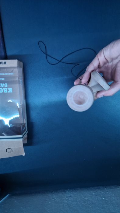 Kendama Krom Gas Cream