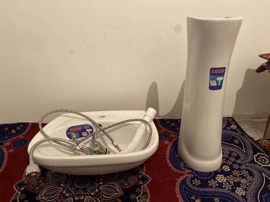 Раковина в комплекте